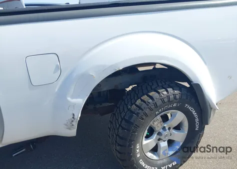 2009 Nissan Frontier Se from USA, damaged, VIN 1N6AD09WX9C409230